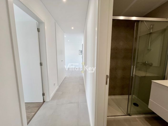 Image No.19-2 Bed Apartment for sale