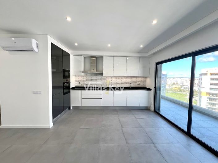 Image No.8-2 Bed Apartment for sale