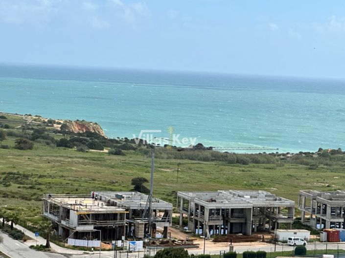 Image No.37-4 Bed House for sale