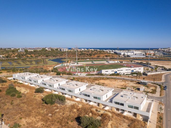 Image No.32-3 Bed House for sale