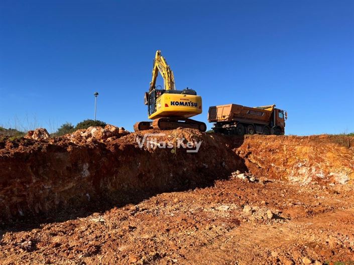 Image No.20-3 Bed House for sale