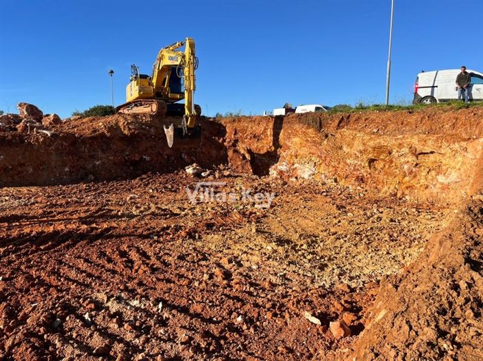 Image No.23-3 Bed House for sale