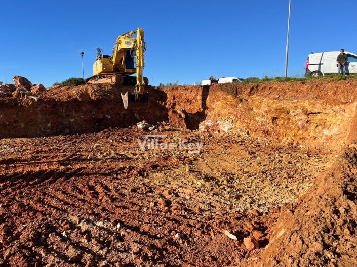 Image No.24-3 Bed House for sale