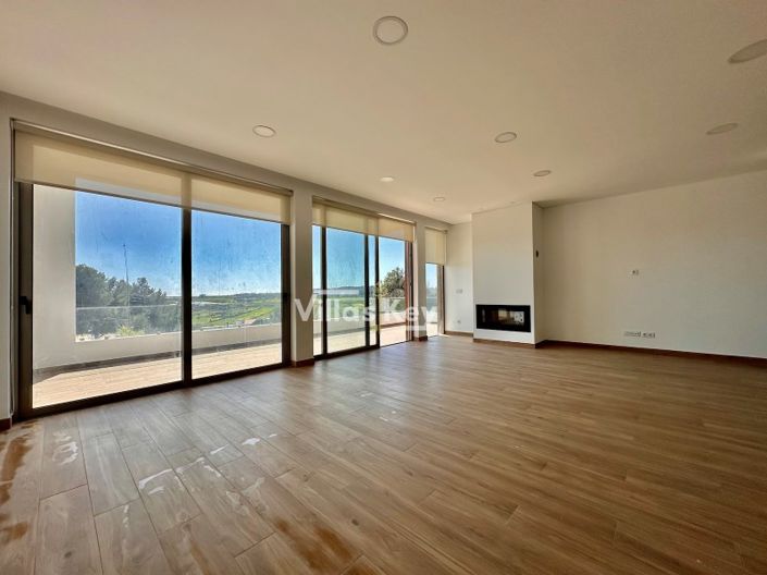 Image No.15-3 Bed Villa for sale