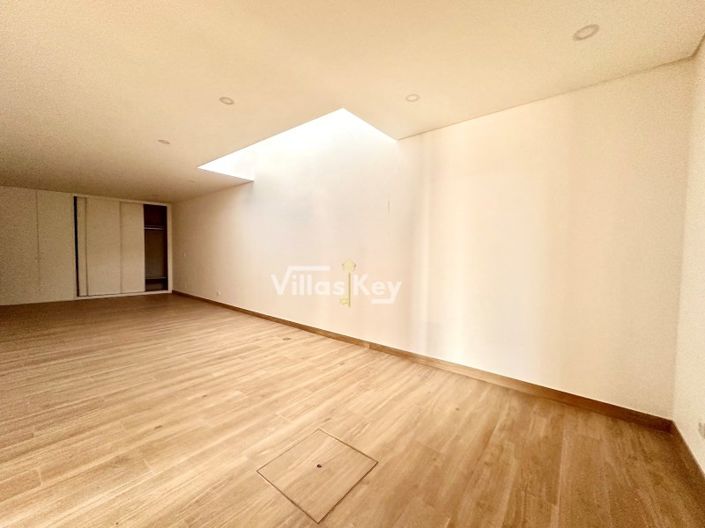 Image No.24-3 Bed Villa for sale