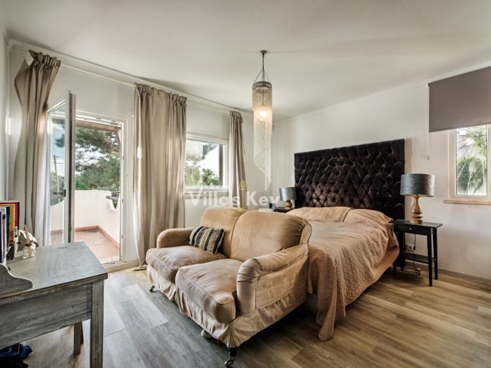 Image No.35-4 Bed House for sale