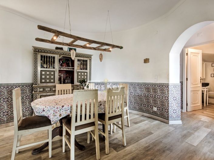 Image No.48-4 Bed House for sale