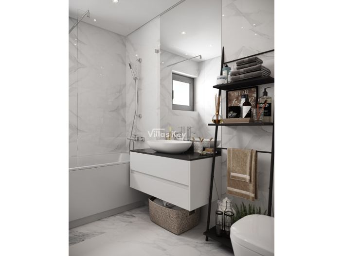 Image No.9-4 Bed Apartment for sale