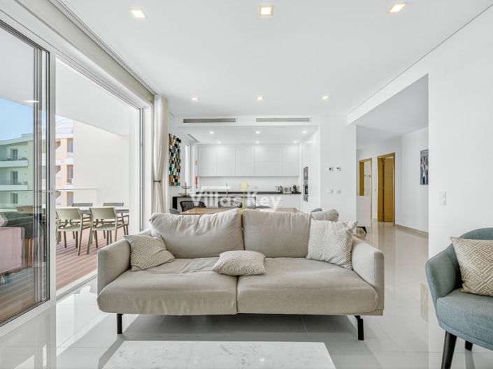 Image No.10-3 Bed Apartment for sale