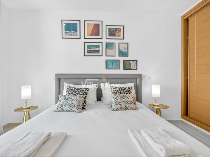 Image No.21-3 Bed Apartment for sale