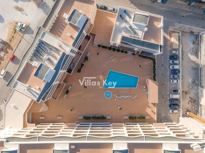 Image No.40-3 Bed Apartment for sale