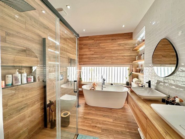 Image No.14-5 Bed House for sale