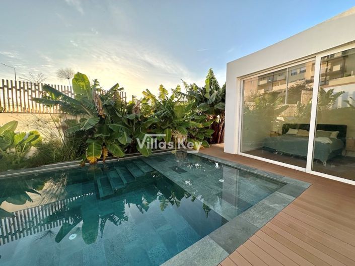 Image No.20-5 Bed House for sale