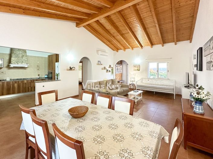 Image No.11-3 Bed House for sale