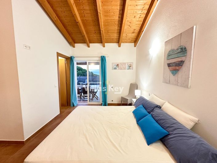 Image No.19-3 Bed House for sale