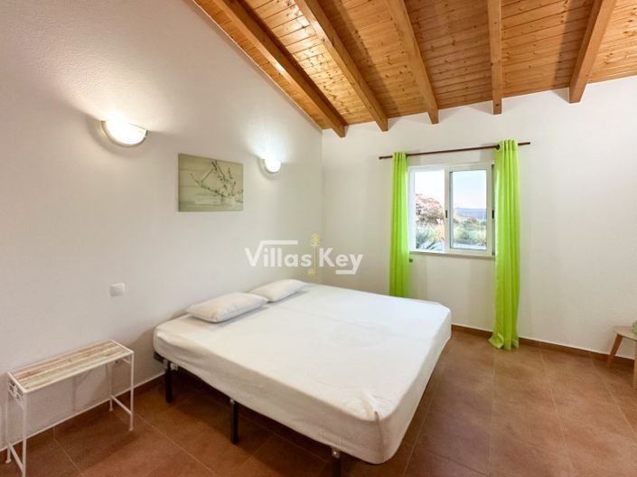 Image No.20-3 Bed House for sale