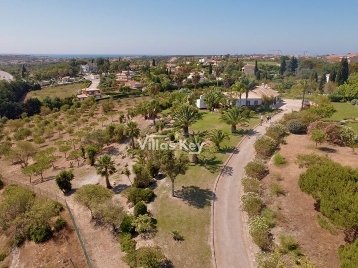 Image No.11-3 Bed House for sale