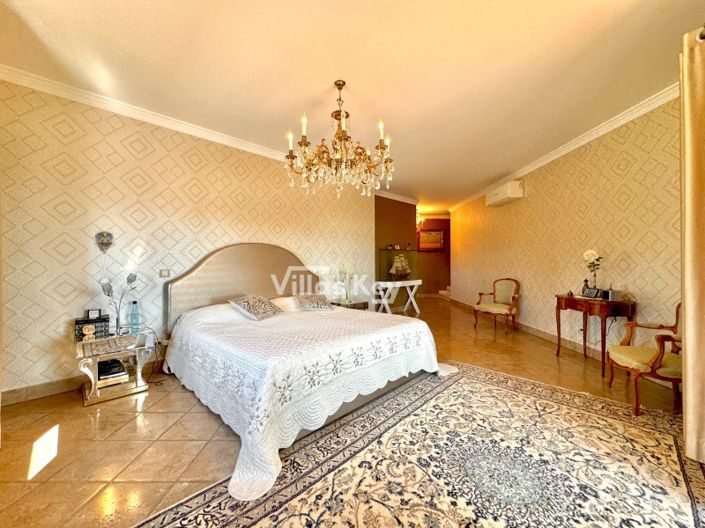 Image No.16-3 Bed House for sale