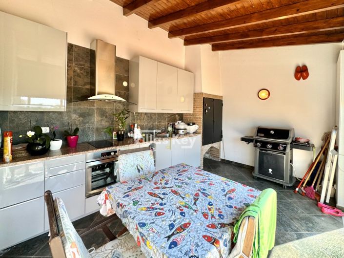 Image No.40-3 Bed House for sale