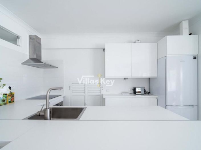 Image No.18-3 Bed House for sale