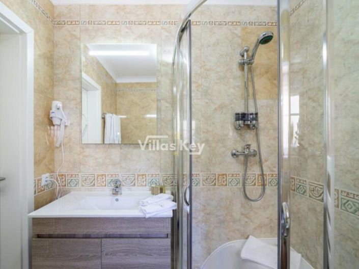 Image No.34-3 Bed House for sale