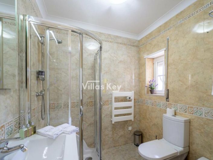 Image No.35-3 Bed House for sale