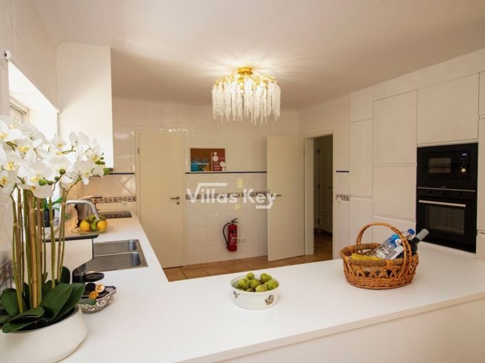 Image No.5-3 Bed House for sale