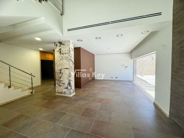 Image No.18-Commercial for sale