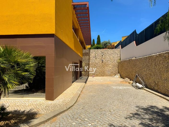 Image No.25-Commercial for sale