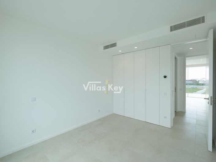 Image No.26-3 Bed House for sale