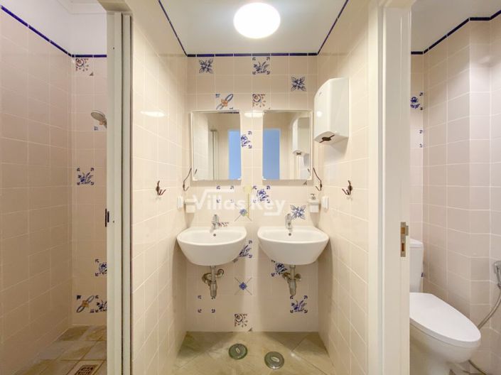 Image No.13-7 Bed House for sale