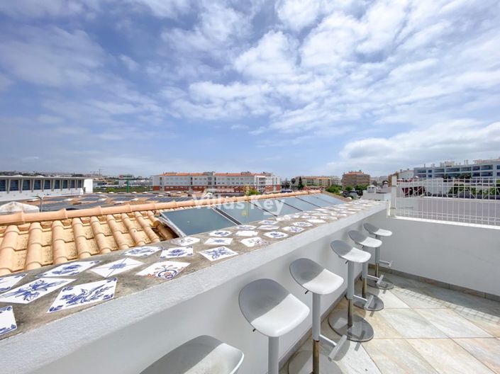 Image No.30-7 Bed House for sale