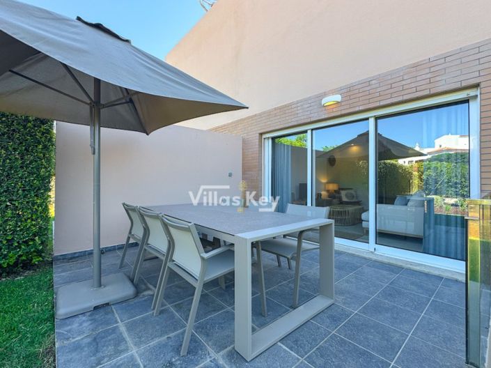 Image No.9-3 Bed House for sale