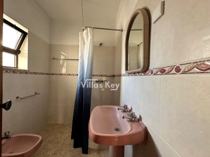 Image No.46-4 Bed House for sale