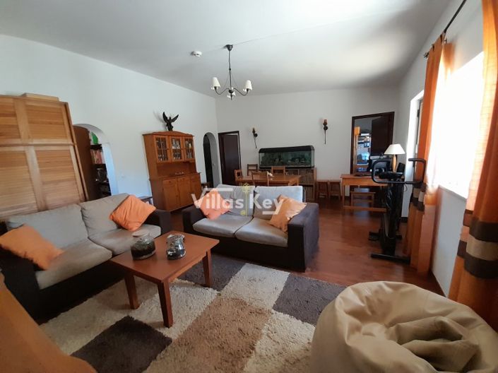 Image No.2-2 Bed Farmhouse for sale