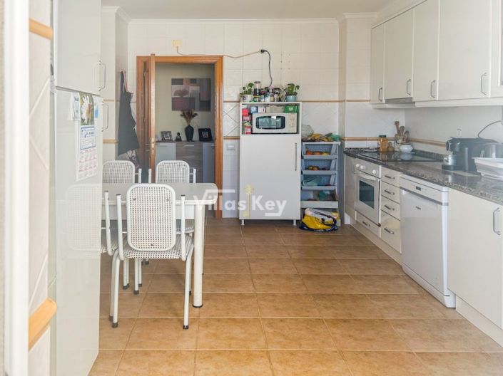 Image No.6-3 Bed Apartment for sale