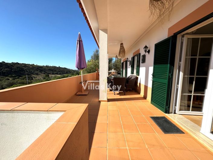 Image No.6-2 Bed House for sale