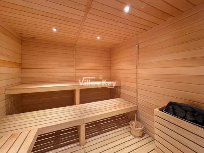 Image No.14-2 Bed House for sale