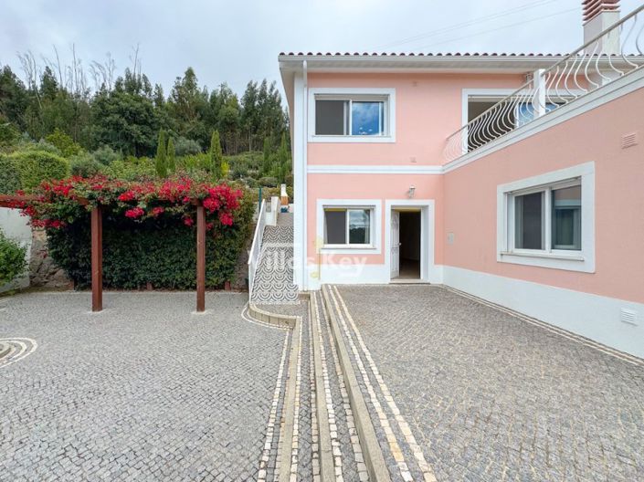 Image No.1-2 Bed House for sale