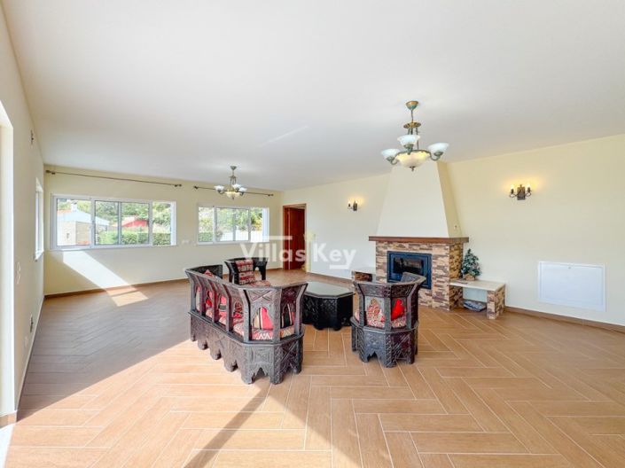 Image No.3-2 Bed House for sale