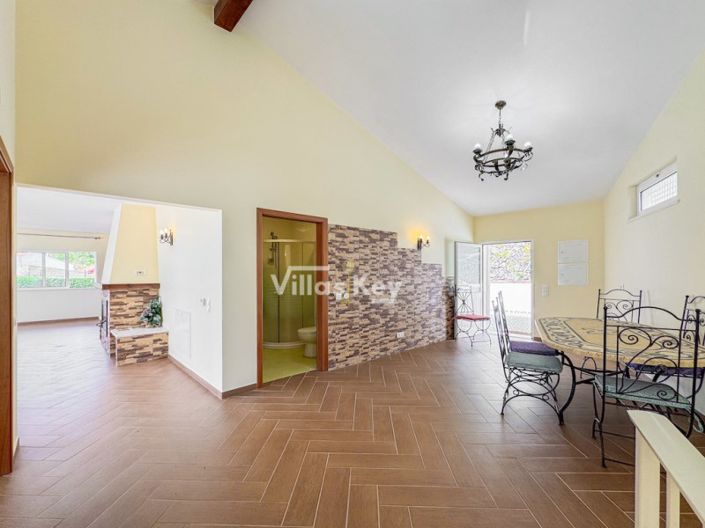 Image No.6-2 Bed House for sale