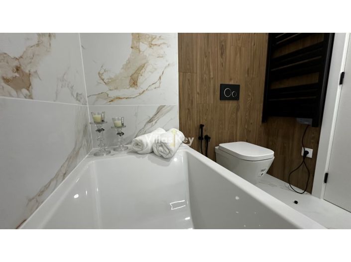 Image No.9-2 Bed Apartment for sale