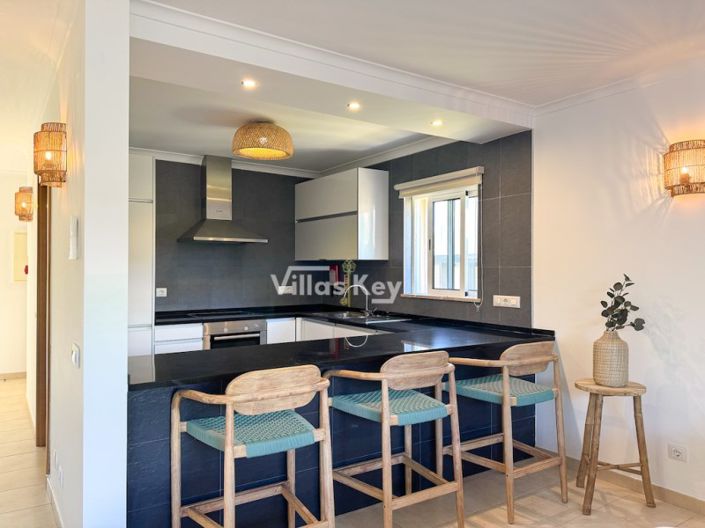 Image No.15-3 Bed House for sale