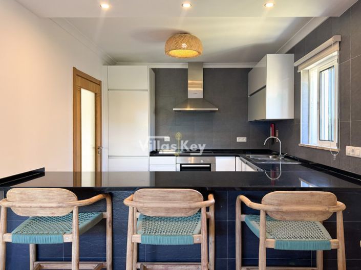 Image No.16-3 Bed House for sale