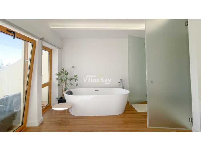 Image No.4-Maison de 2 chambres à vendre à Lagos