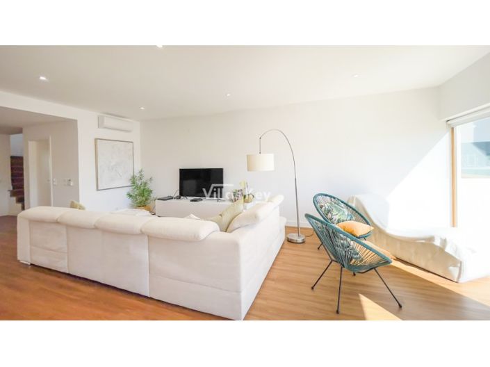 Image No.9-Maison de 2 chambres à vendre à Lagos