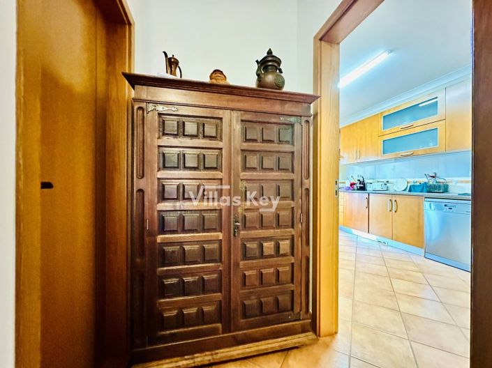 Image No.13-4 Bed House for sale