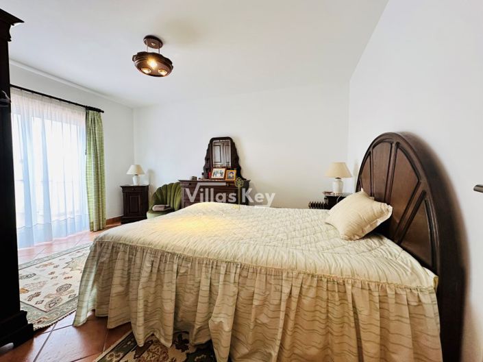 Image No.29-4 Bed House for sale