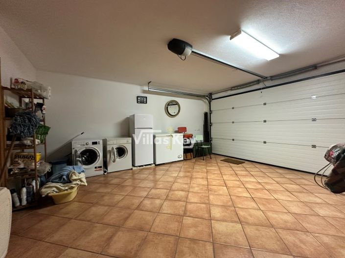 Image No.41-4 Bed House for sale