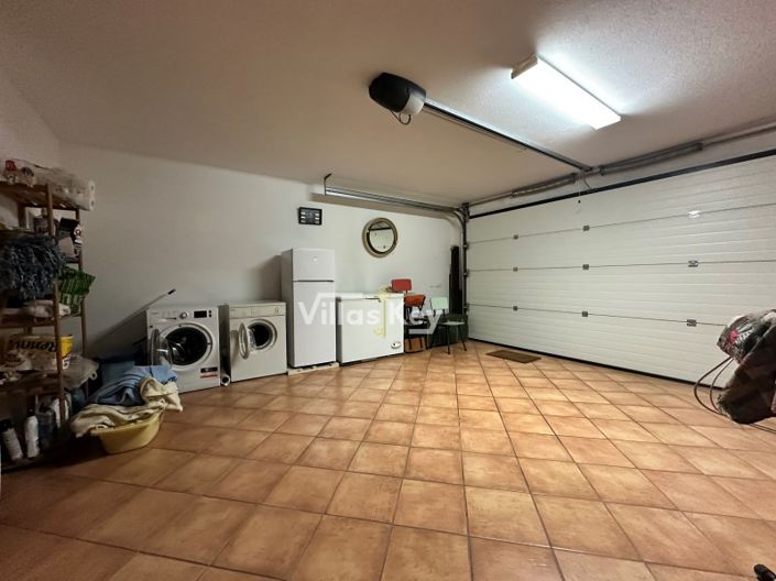 Image No.42-4 Bed House for sale